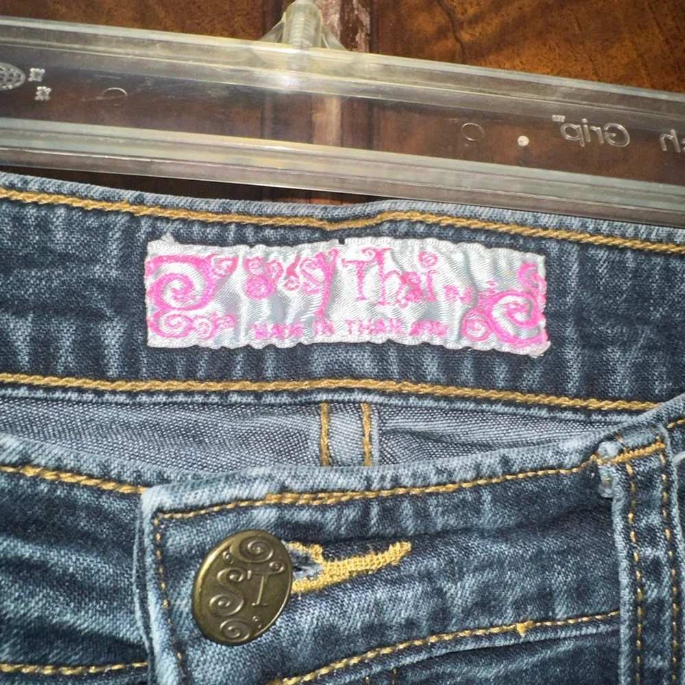 Swirl beaded jean - Picture 2 of 3